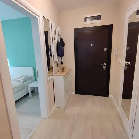 Apartment Comfy & Quiet 2 Bed Flat Great Location Parking *