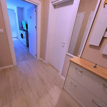 Apartment Comfy & Quiet 2 Bed Flat Great Location Parking *